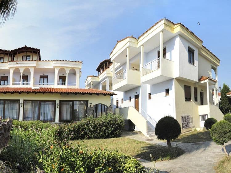 Acrotel Lily Ann Village