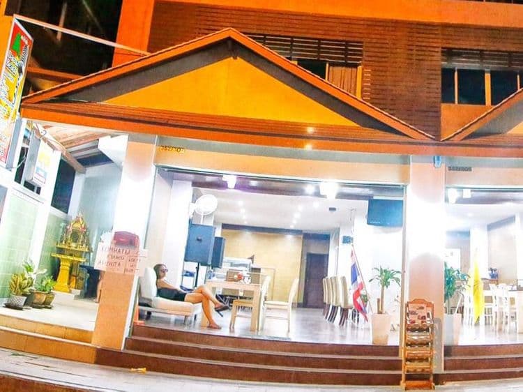 Dacha Beach Hotel