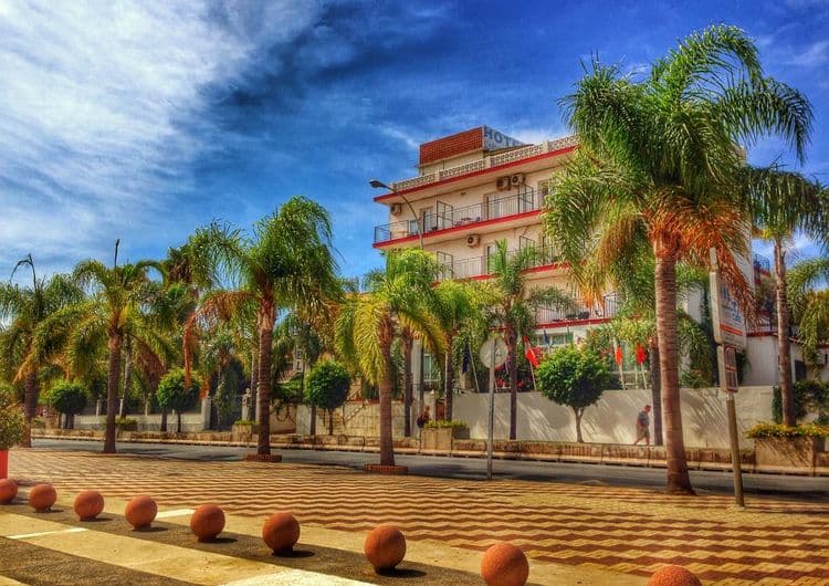 Carmen Teresa Hotel