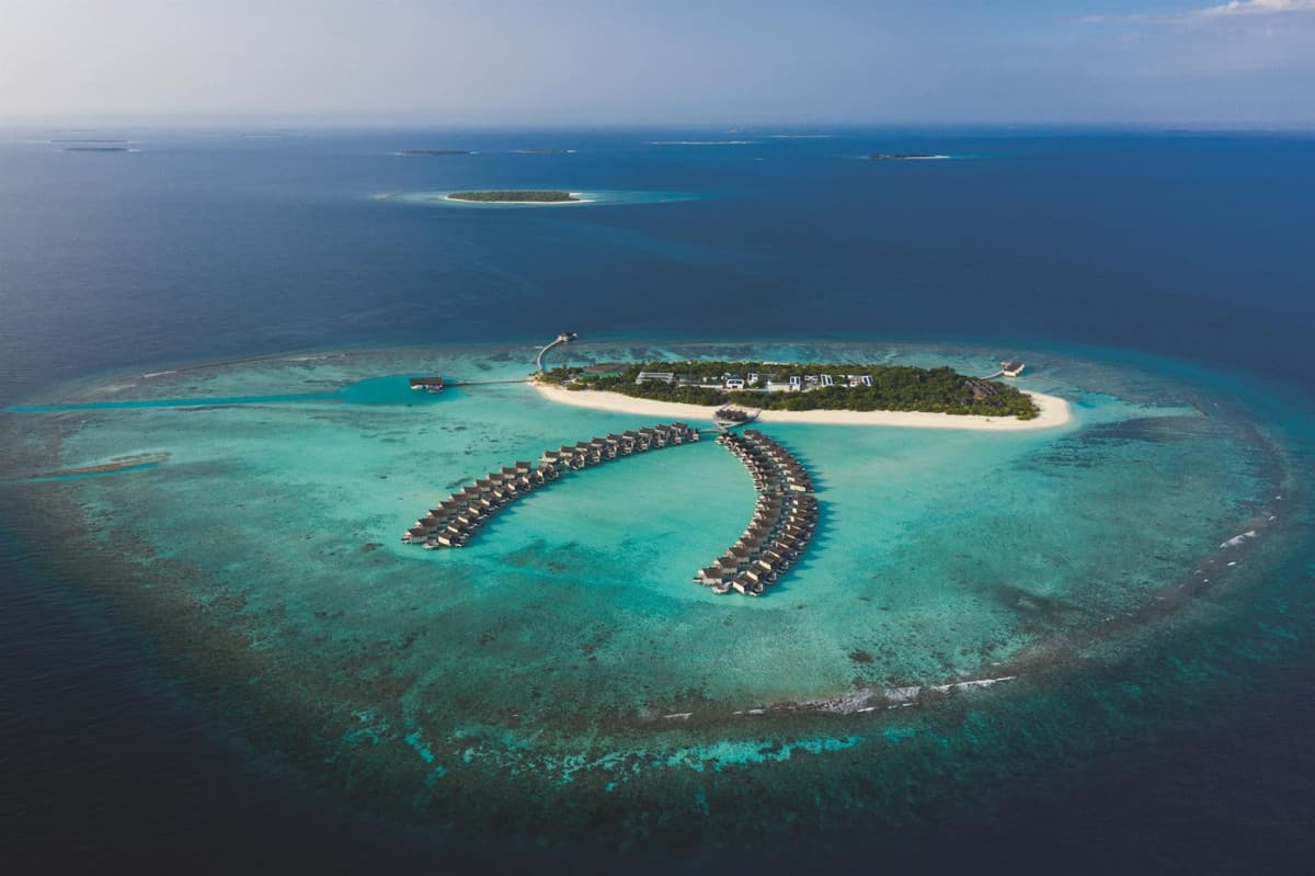 Kuredhivaru Resort And Spa (Ex.Movenpick Resort Kuredhivaru)