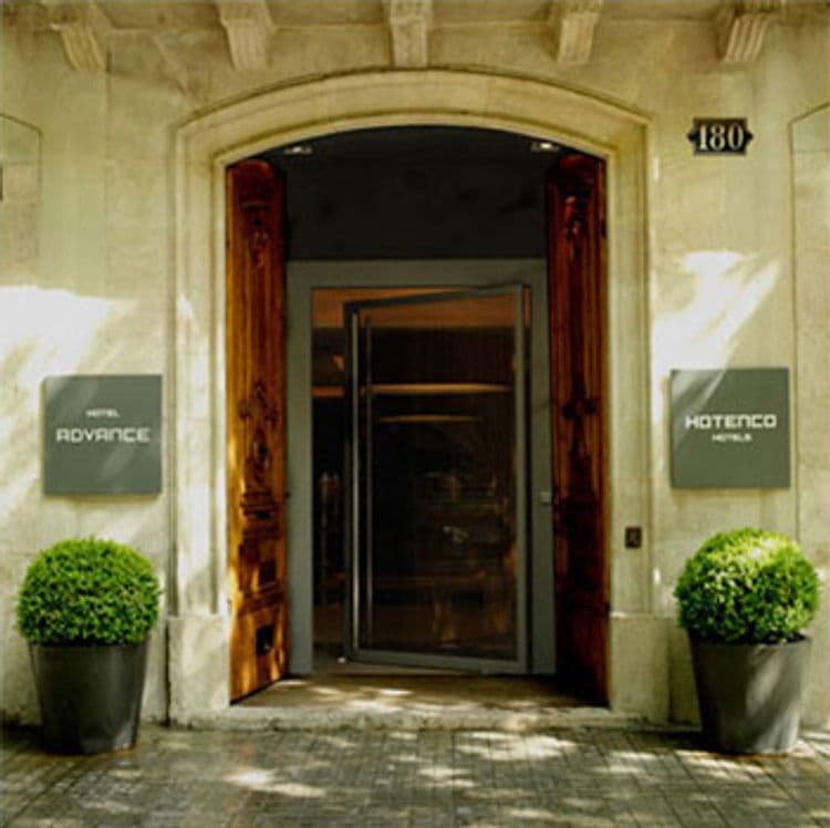 Advance Hotel