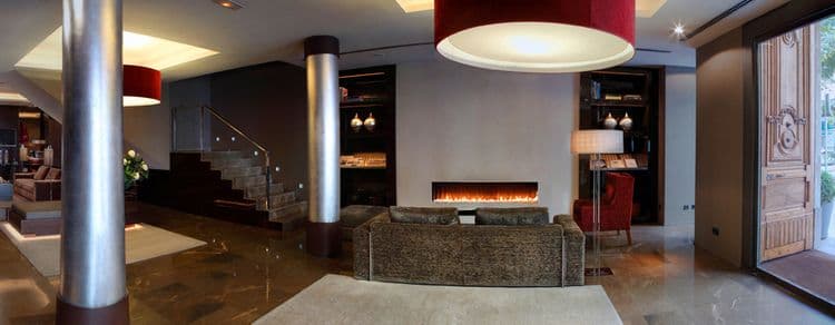 Advance Hotel