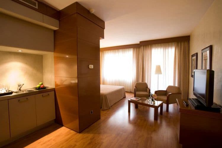 Aparthotel Mariano Cubi