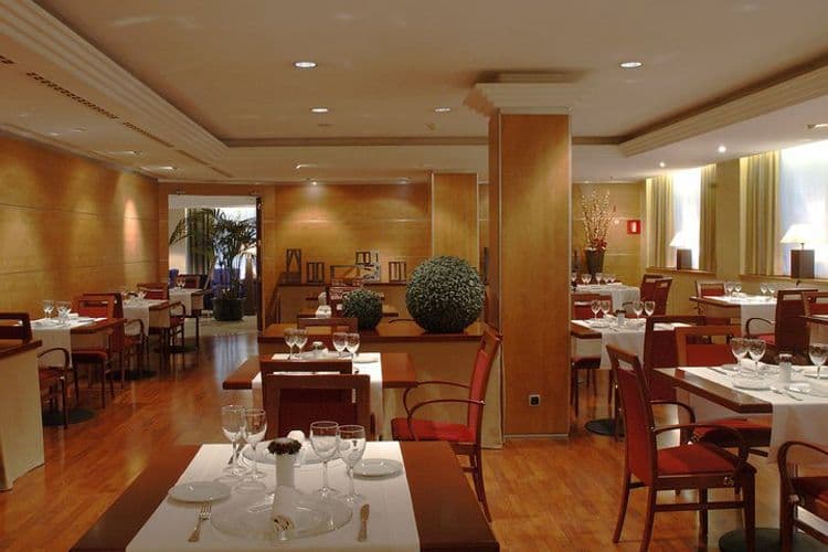 Aparthotel Mariano Cubi