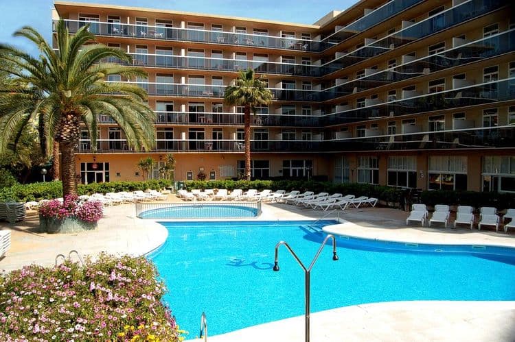Cye Holiday Centre Aparthotel
