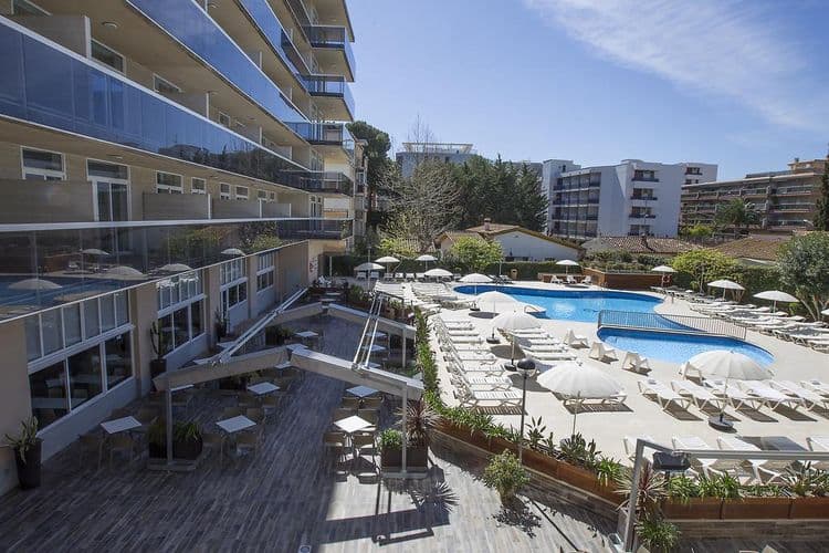 Cye Holiday Centre Aparthotel