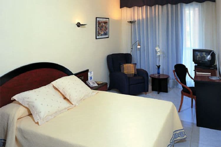 Regente Aragon Hotel