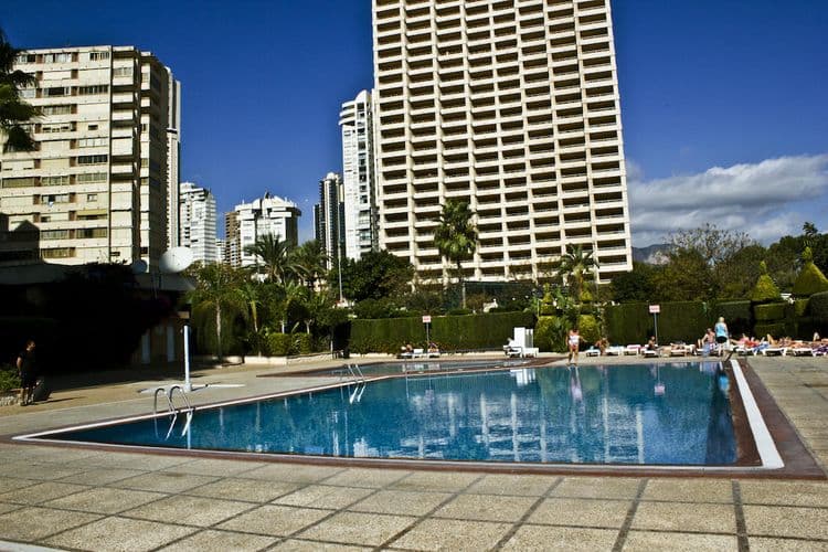 Vistamar Apartments
