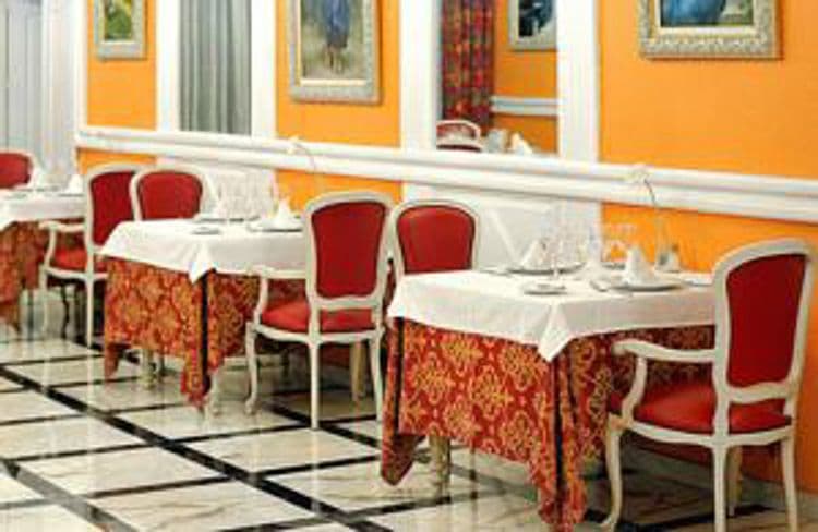 Salles Pere IV Hotel