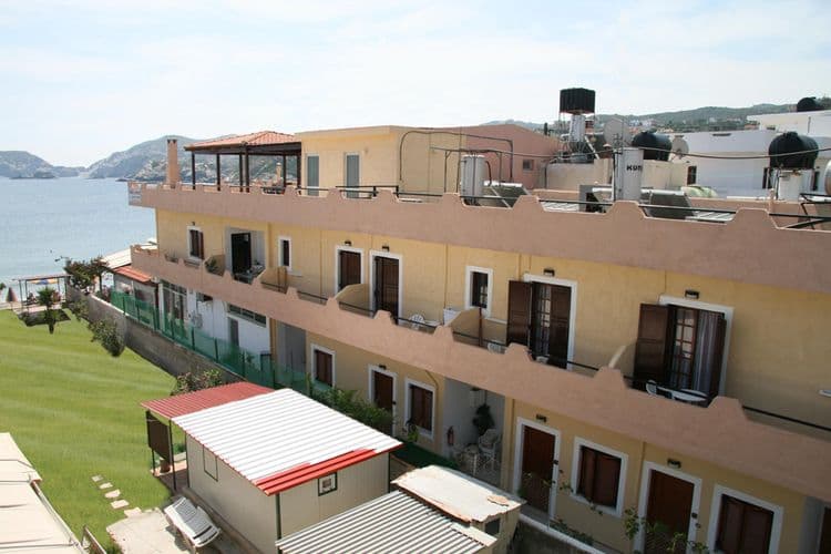 Thania Seaside Luxury Smotel