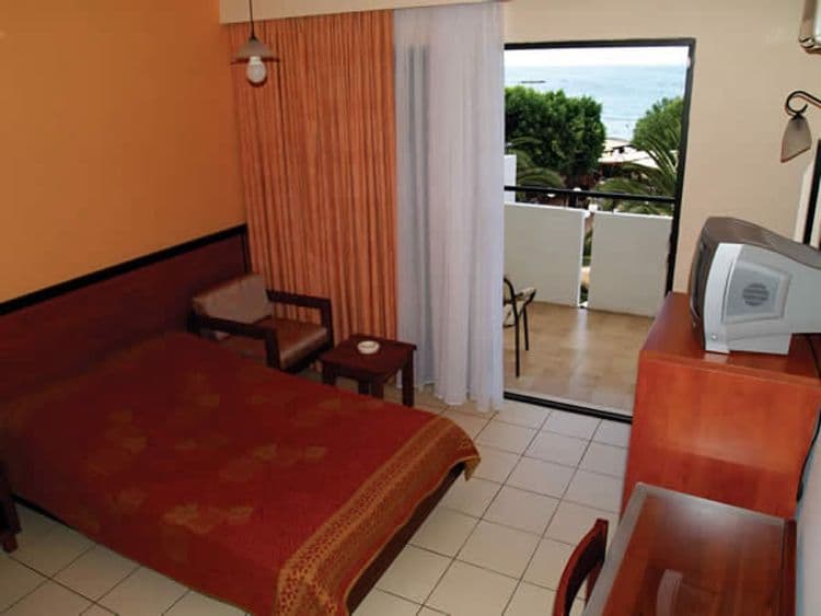 Zephiros Beach Hotel