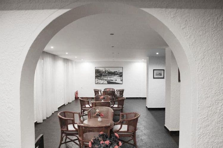 Royal Apart Hotel