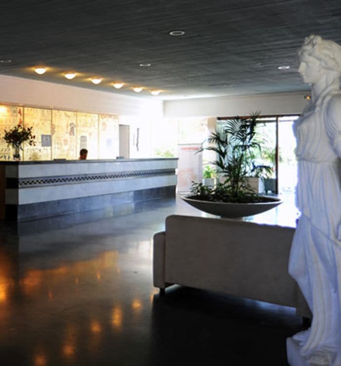 King Saron Hotel
