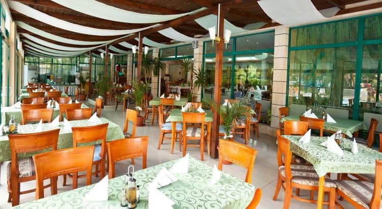 Perla Plaza