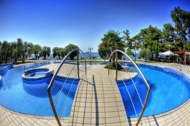 Akti Belvedere Color & Essence