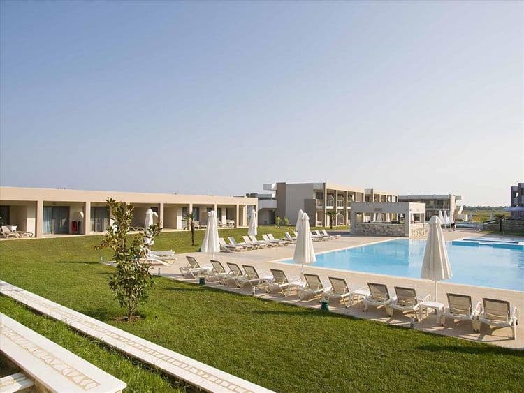 Alea Hotel & Suites