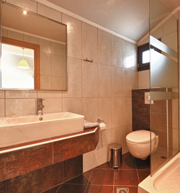 Marys Residence Suites & Luxury