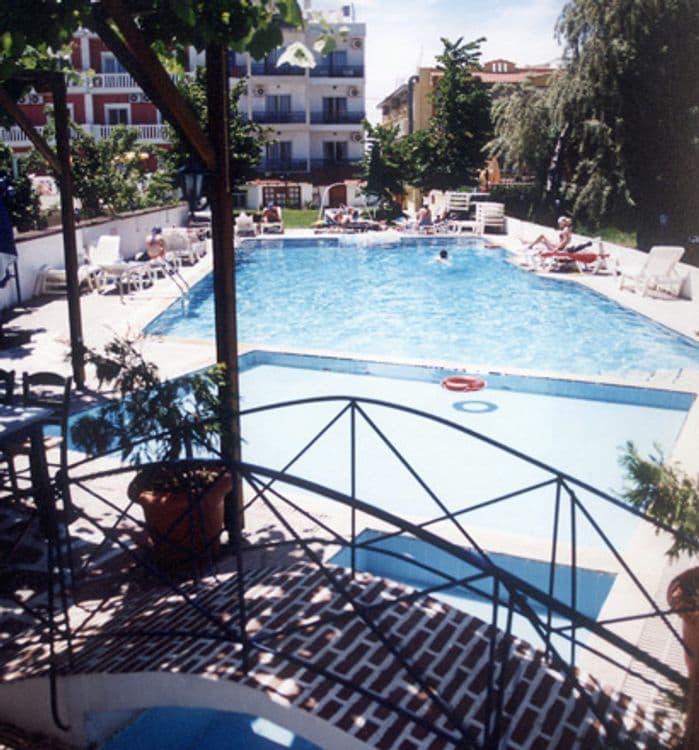 Thalassies Hotel