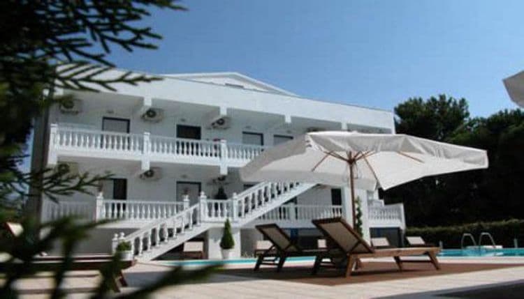 Kazaviti Hotel