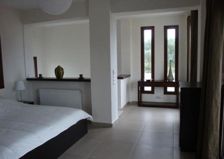 Amaryllis Villa