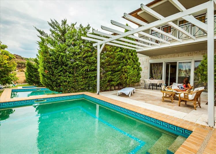 Bomo Villas Kosma