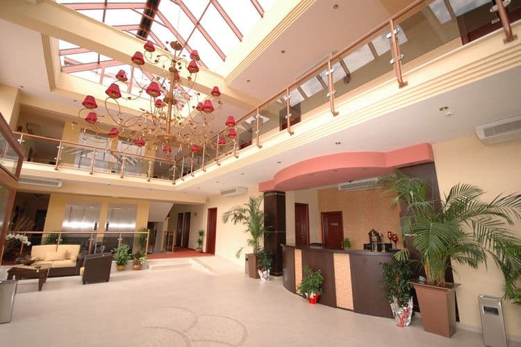 4 Epoxes Hotel Spa