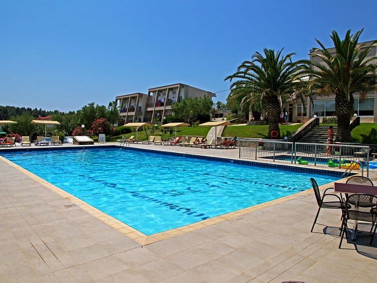 Iris Hotel Siviri