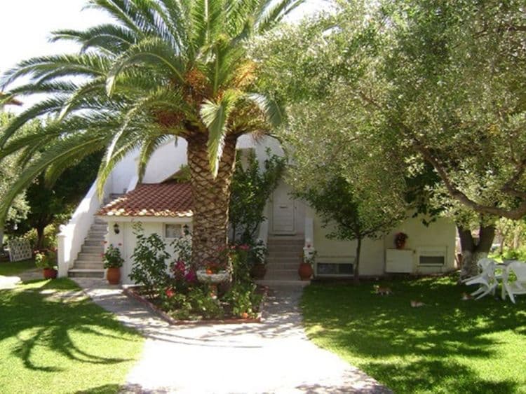 Eleni Villa