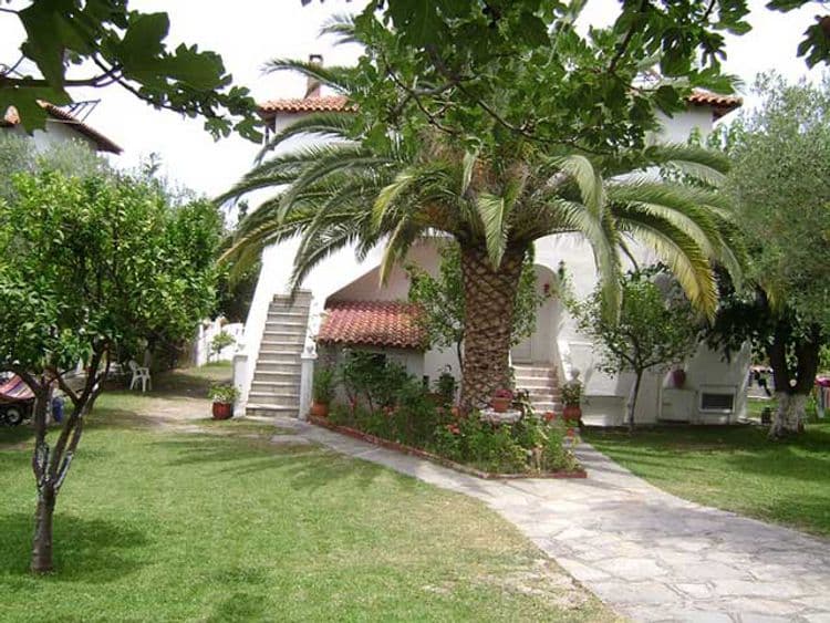 Eleni Villa