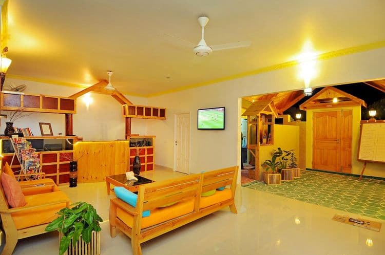 Arena Lodge Sky