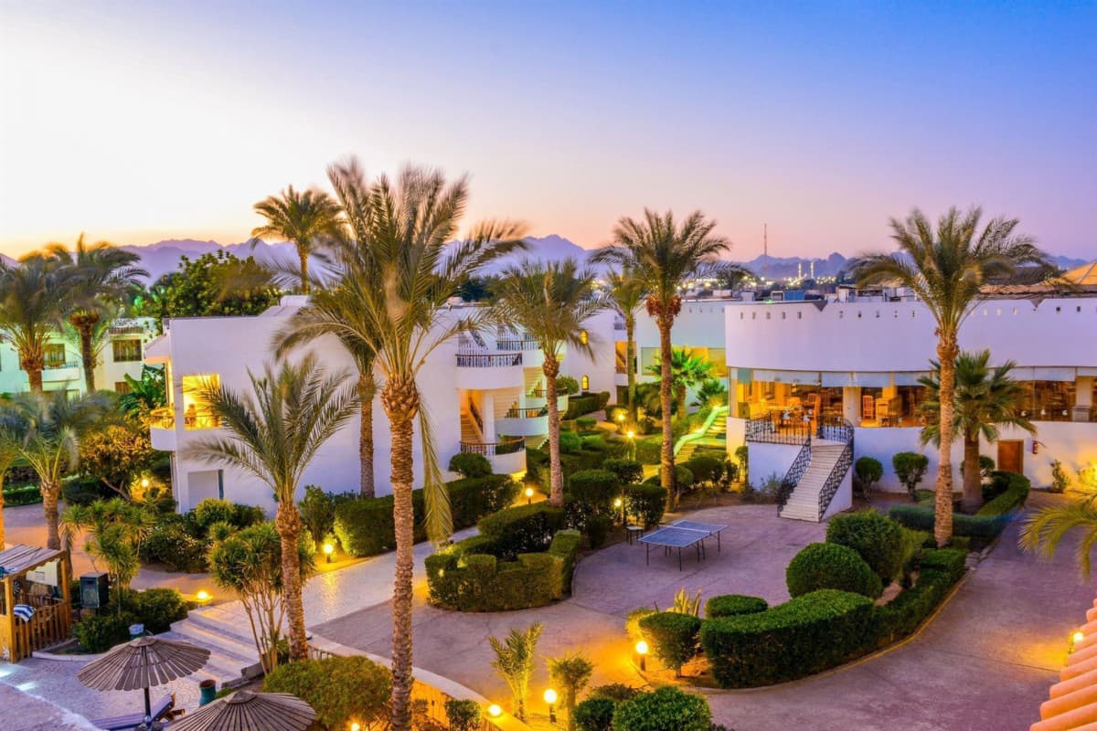 Dive Inn Resort