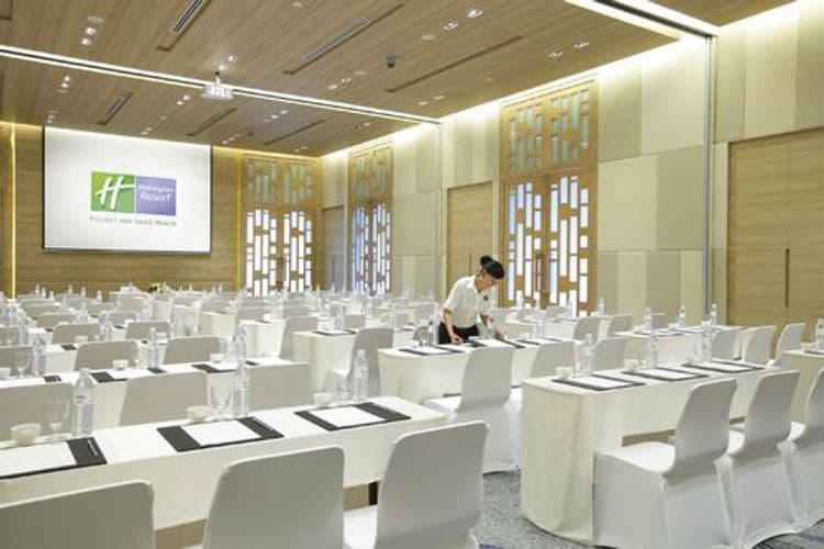 Holiday Inn Resort Mai Khao Beach