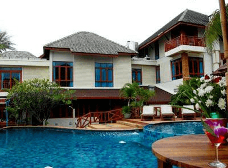 Mac Resort Hotel
