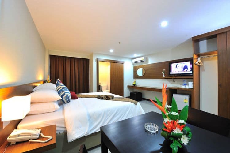 Patong Bay Resotel