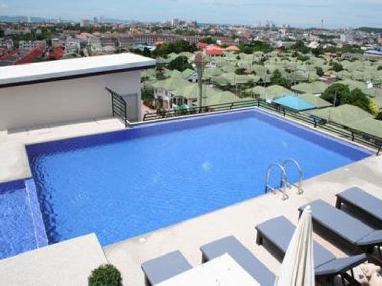 Chatkaew Hill Hotel & Residence