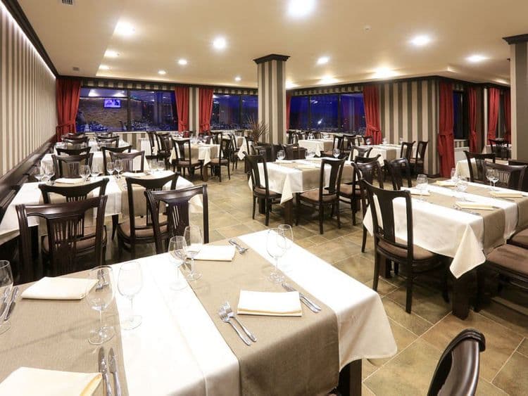 Royal Park Spa Hotel & Apartments