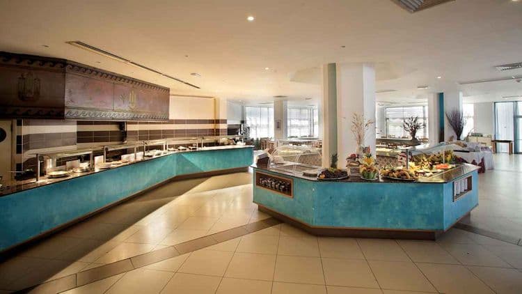 Leonardo Plaza Cypria Maris Beach Hotel & Spa