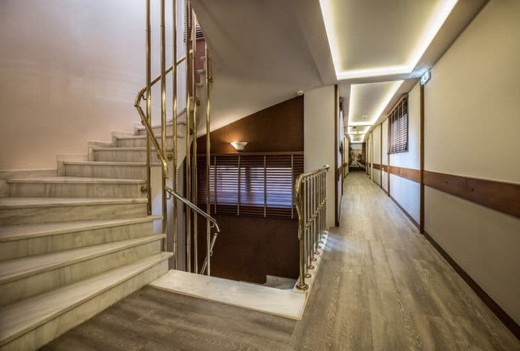 Rex Hotel