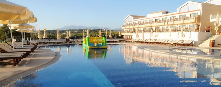 Kiani Beach Resort