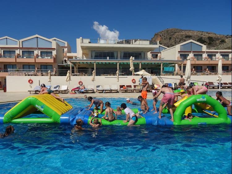 Kiani Beach Resort