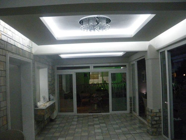 Ouzas Hotel