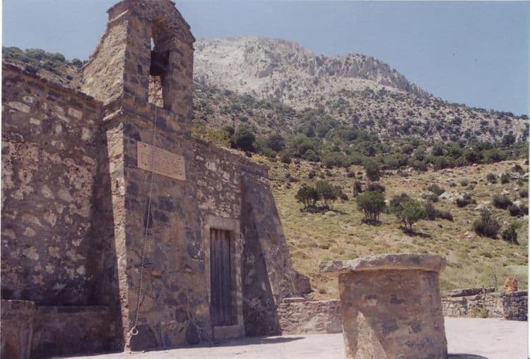 Arodamos Traditional Hostels