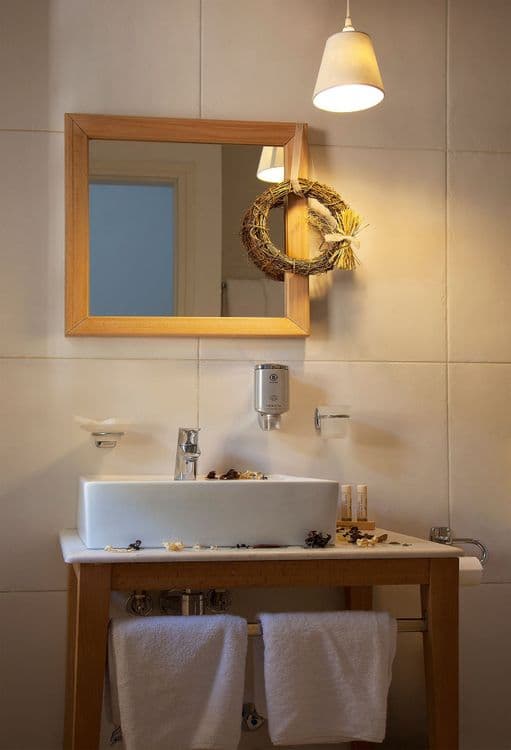 White Suites Resort