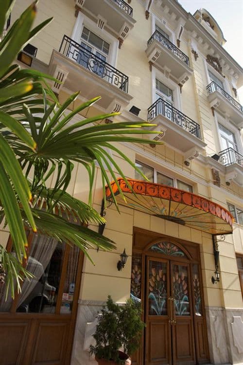 Luxembourg Hotel