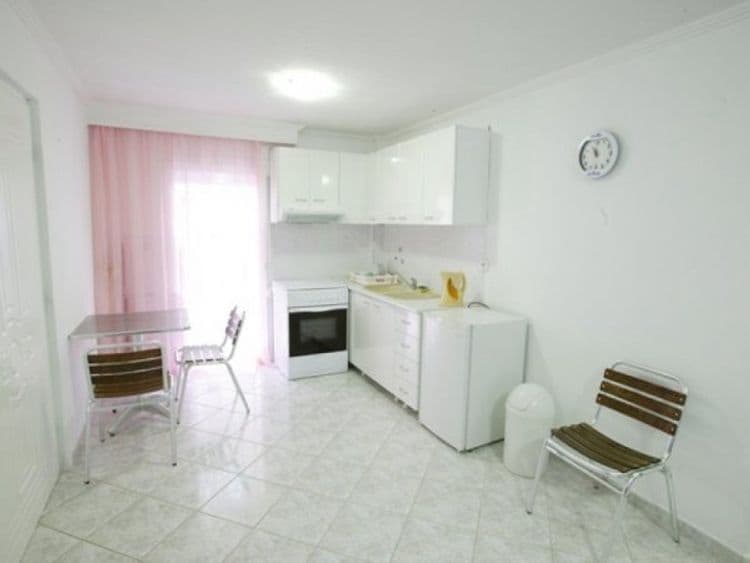 Simeon Family Apartments
