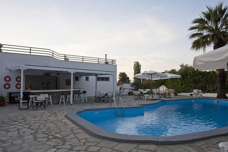 Theo Bungalows