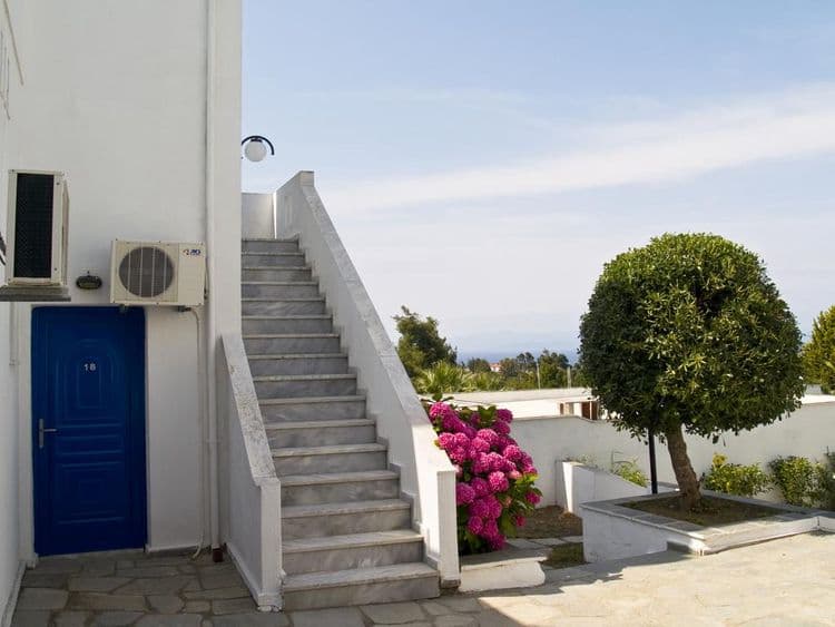 Theo Bungalows
