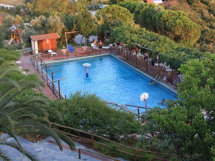 Athorama Hotel