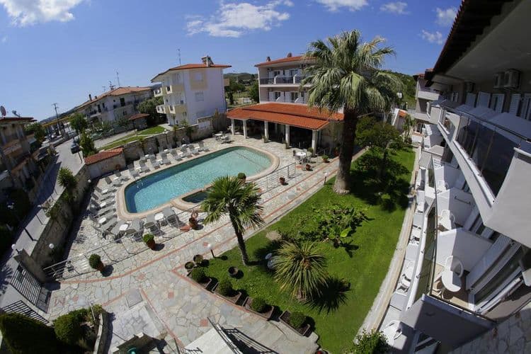 Sarantis Hotel