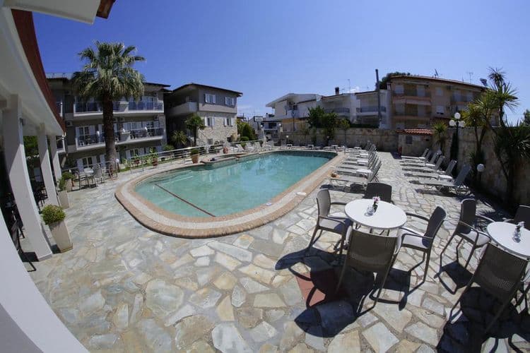 Sarantis Hotel